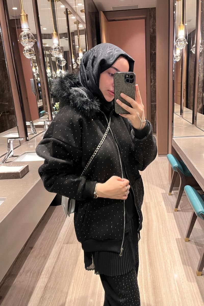 Kürk Detaylı Taşlı Hırka